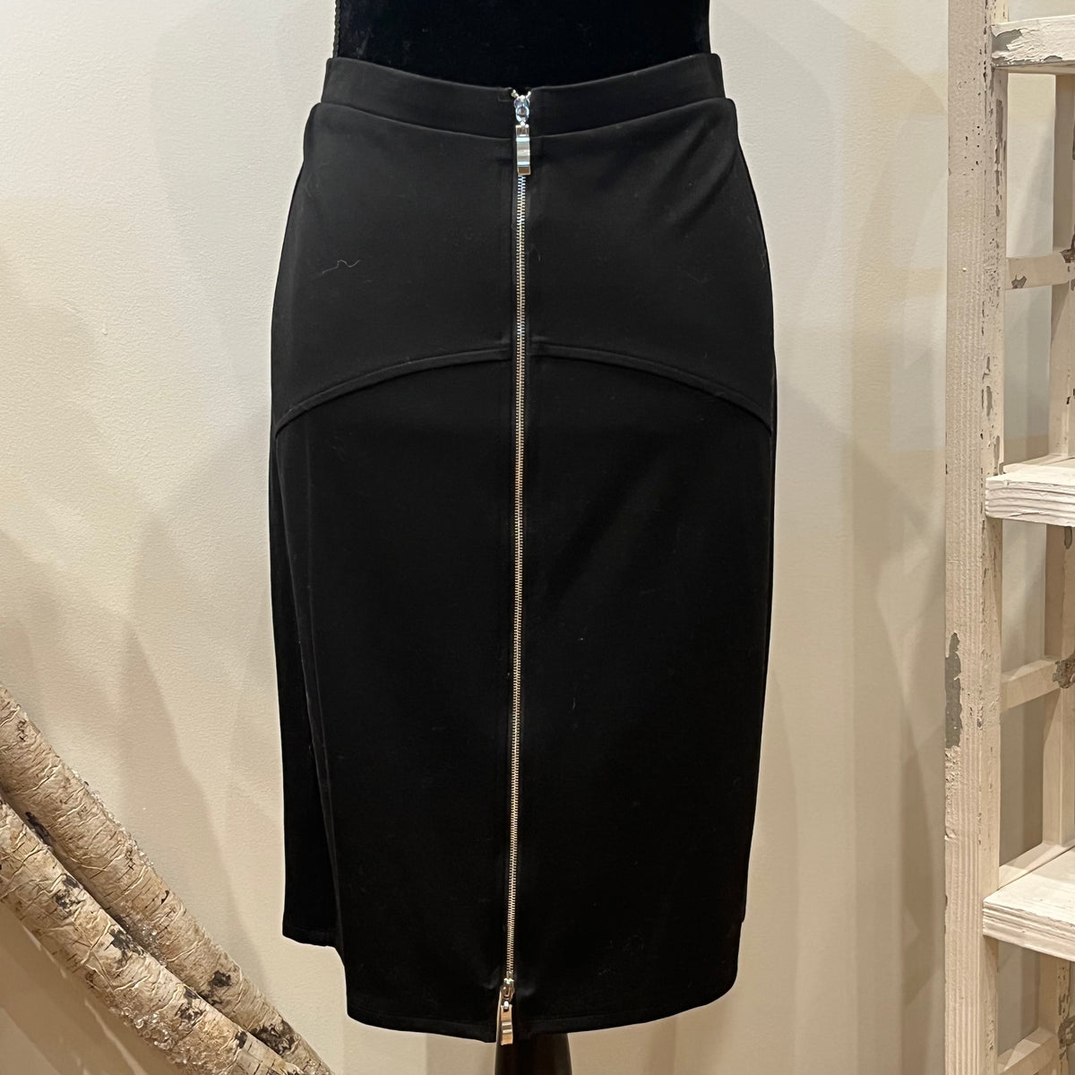 Black Front Zipper Pin Skirt