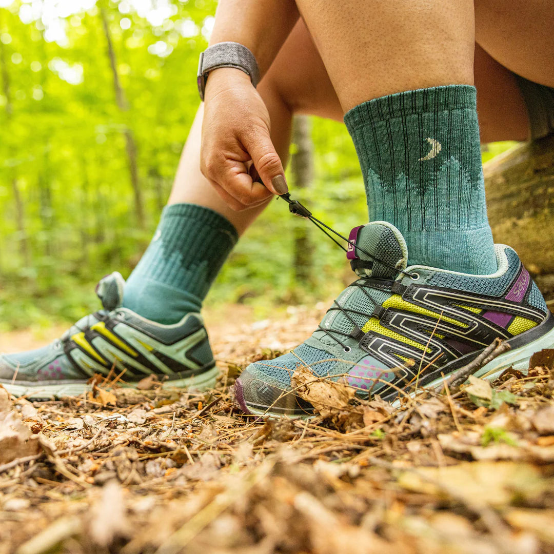 Women&#39;s Treeline Micro Crew Cushion Midweight Hiking Socks