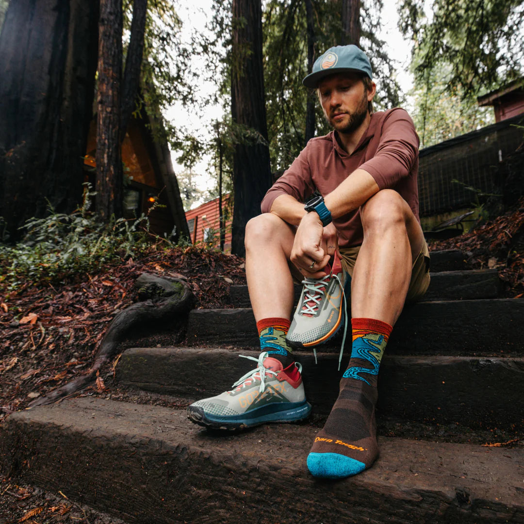 Men&#39;s Chasing Waterfalls Micro Crew Cushion Lightweight Hiking Sock