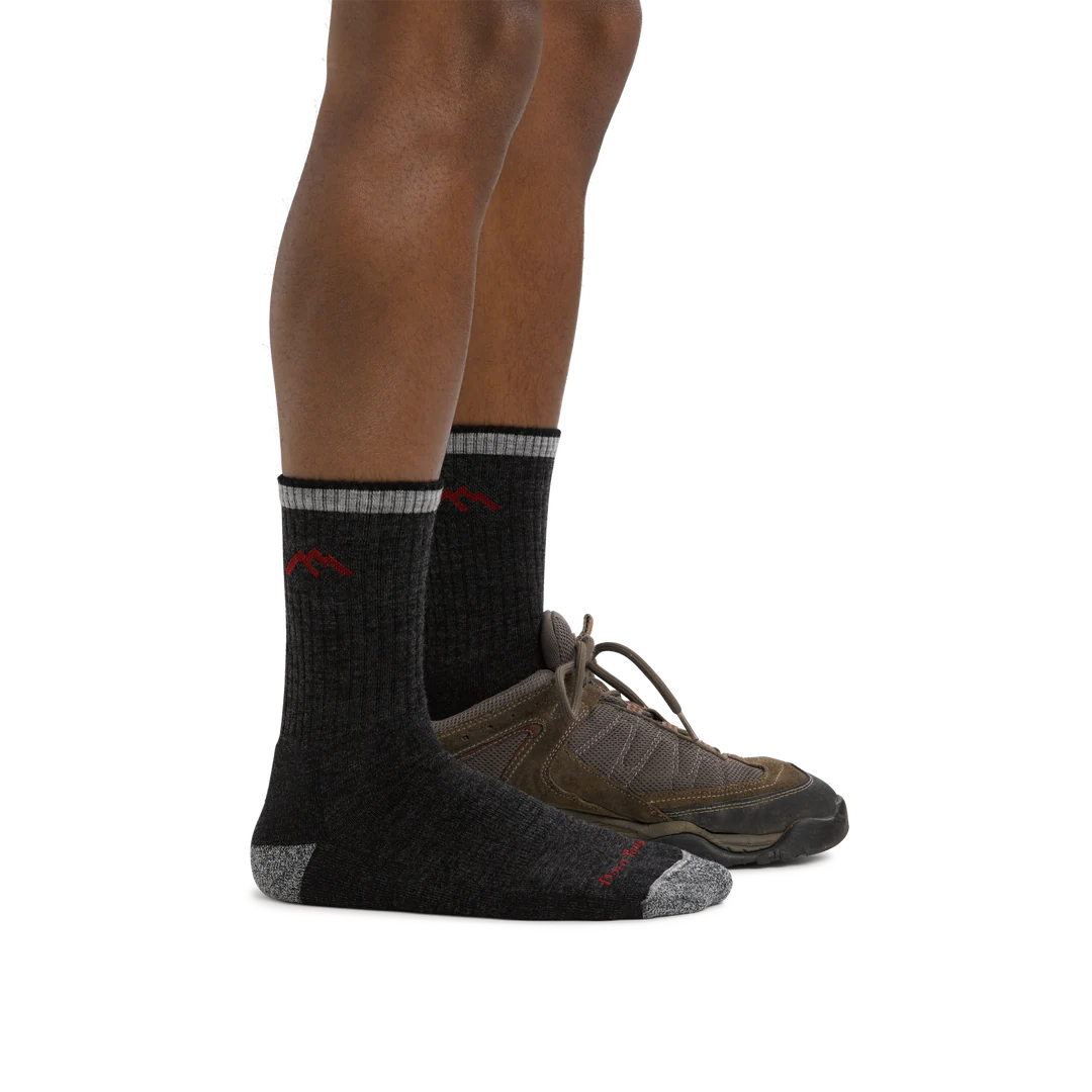 Men&#39;s Hiker Micro Crew Cushion Midweight Hiking Sock