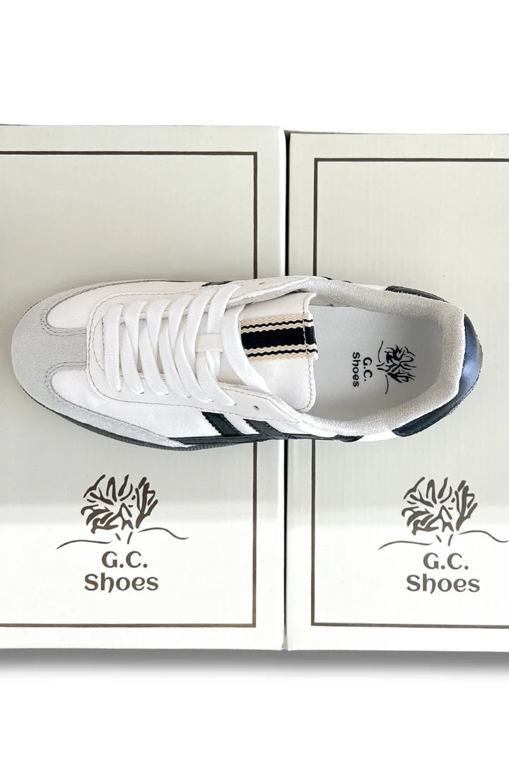 Dakkah Sneakers