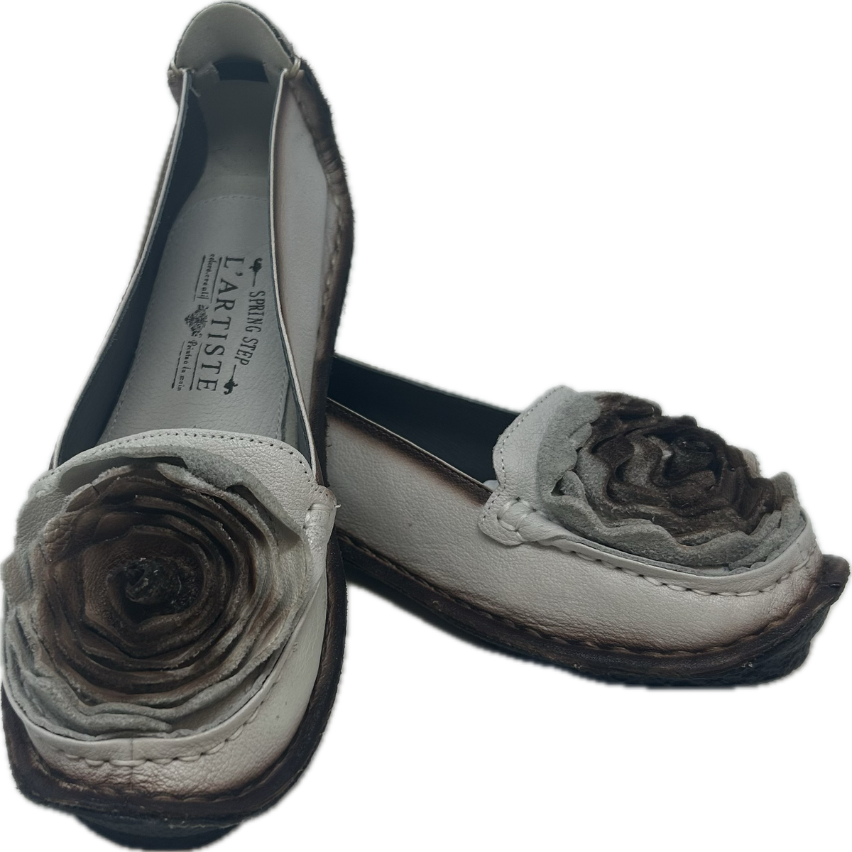 Natural Soft Leather Loafers w/Flower