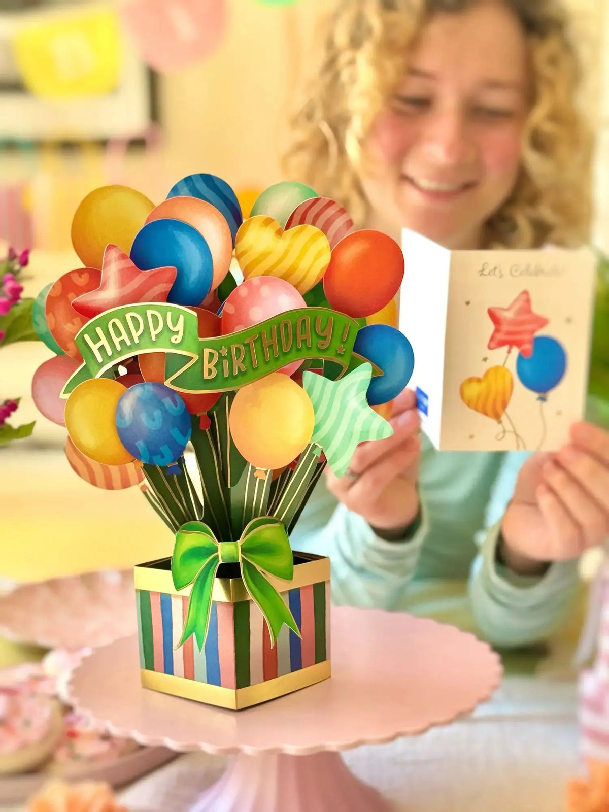Pop-Up Greeting Card FreshCut Paper