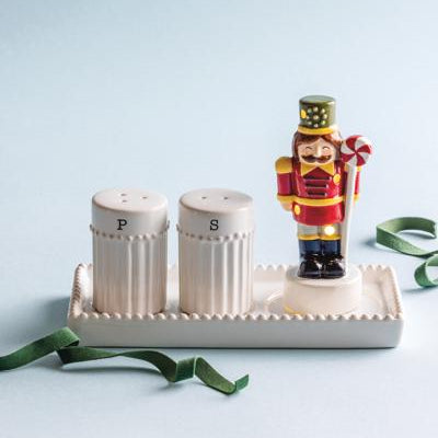 Nutcracker LED Sitter