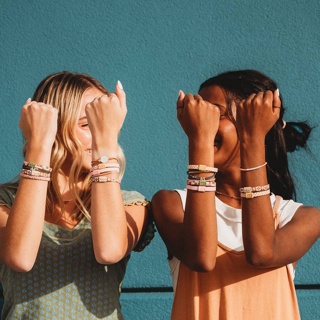 Groove: Hair + Wrist Band