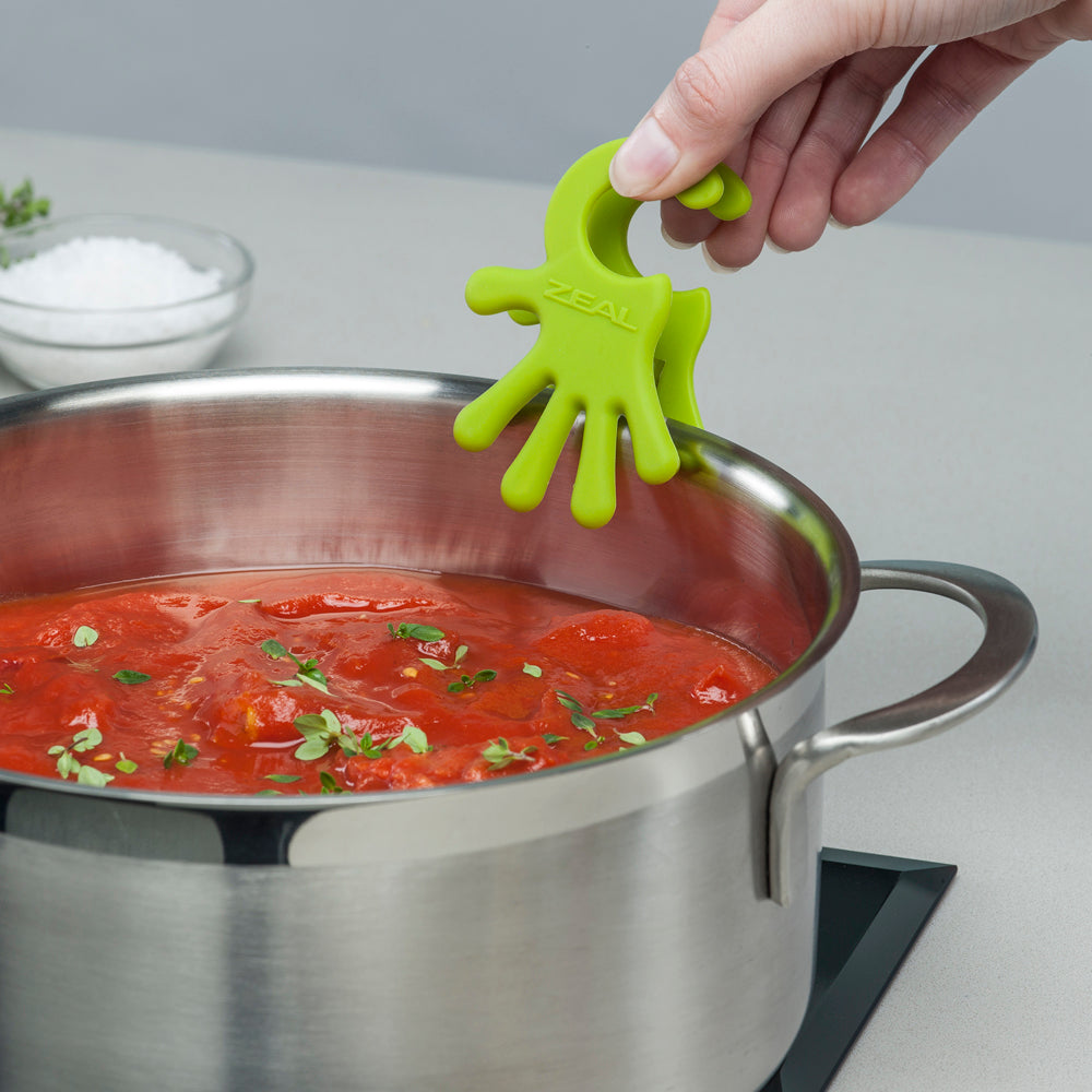 Clip to Pan Silicone Handy Spoon Rest