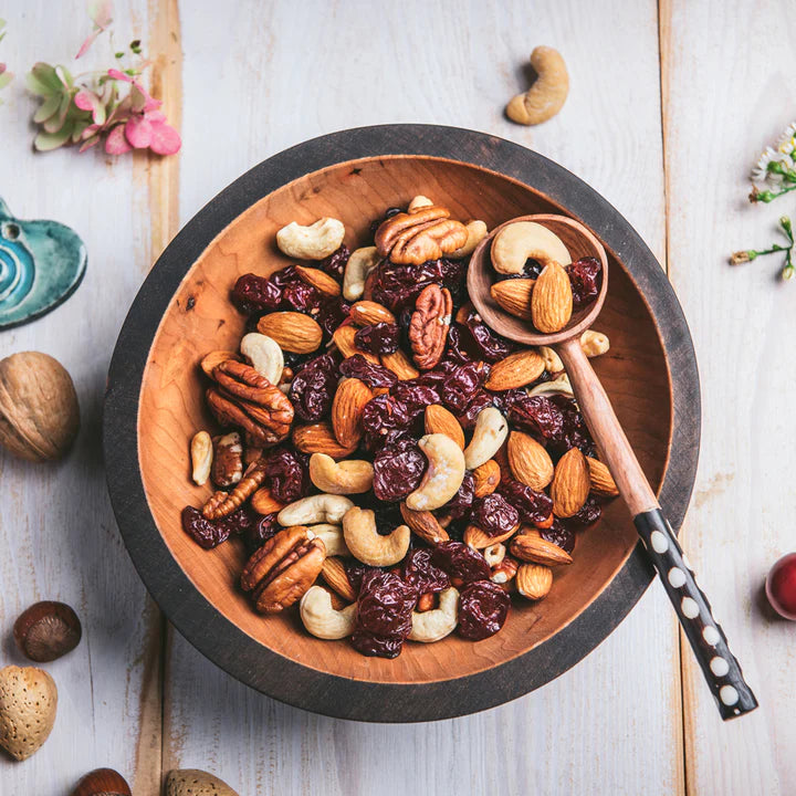 Cherry Nut Mix 8 oz.
