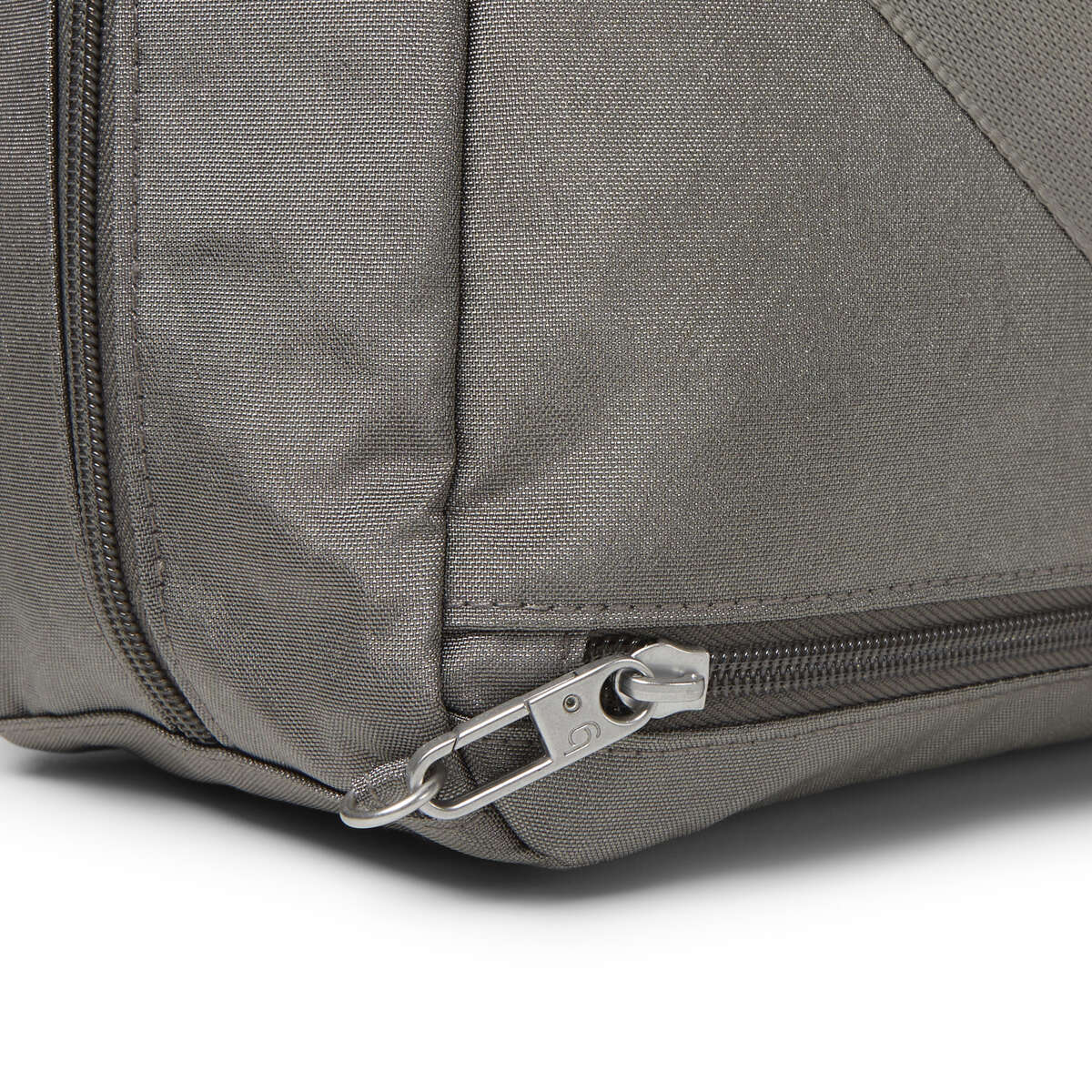 Modern Everywhere Bag w/ Phone Wristlet