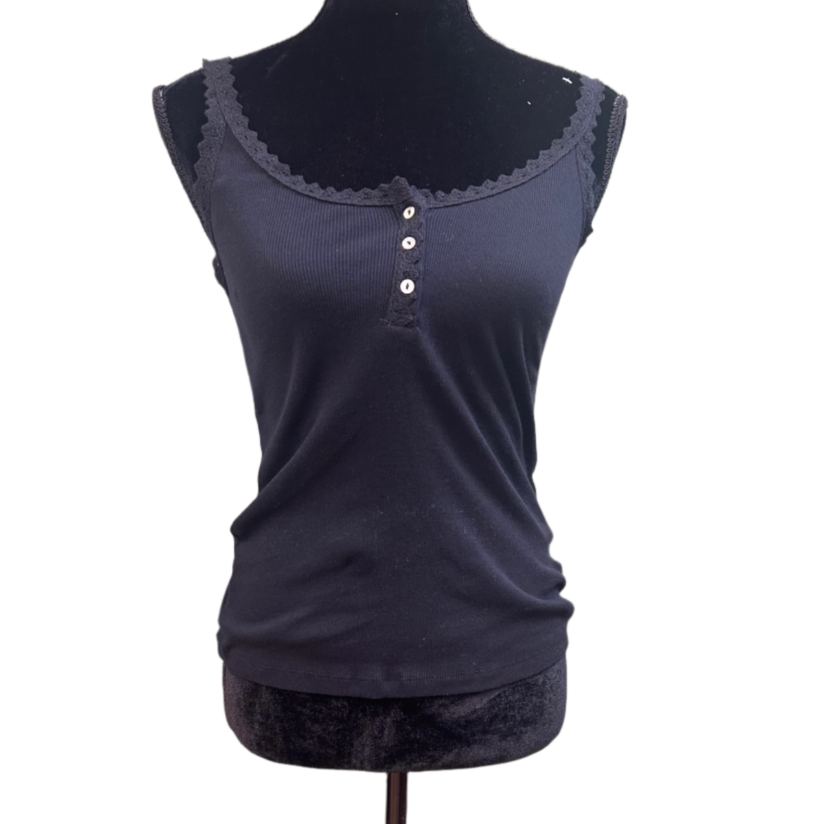 Lace Trim Knit Tank w/Buttons