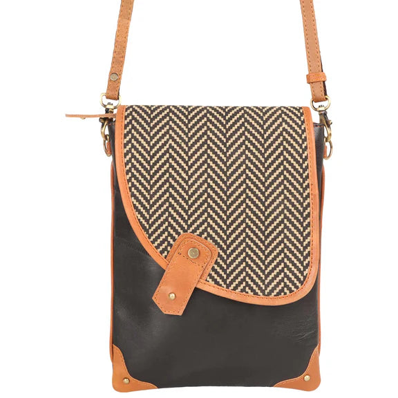 Tracker Noho Small Crossbody Bag Vertical Clasp Vaan &amp; Co