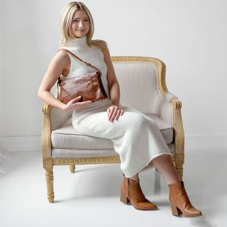 Eve Trapeze Shoulder Bag