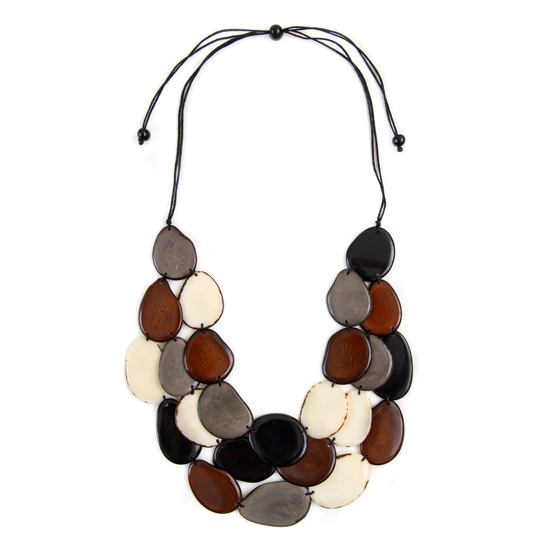 Tagua Amigas Necklace