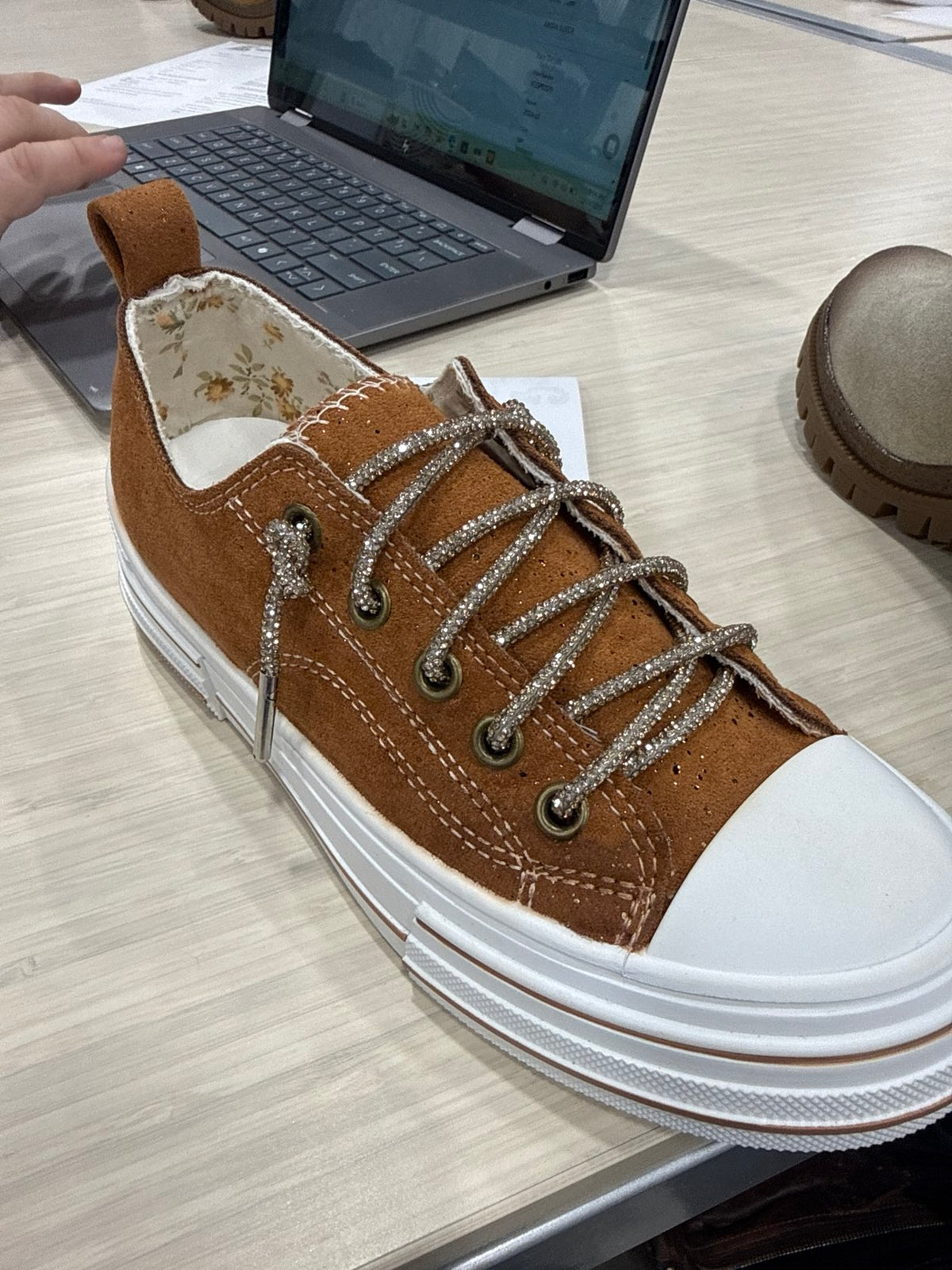 Aman Suede Sneaker