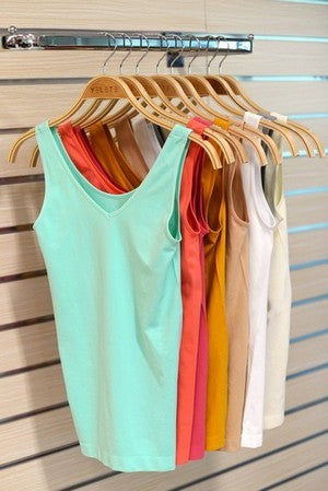 Reversible V Or U Neck Seamless Tank O/S