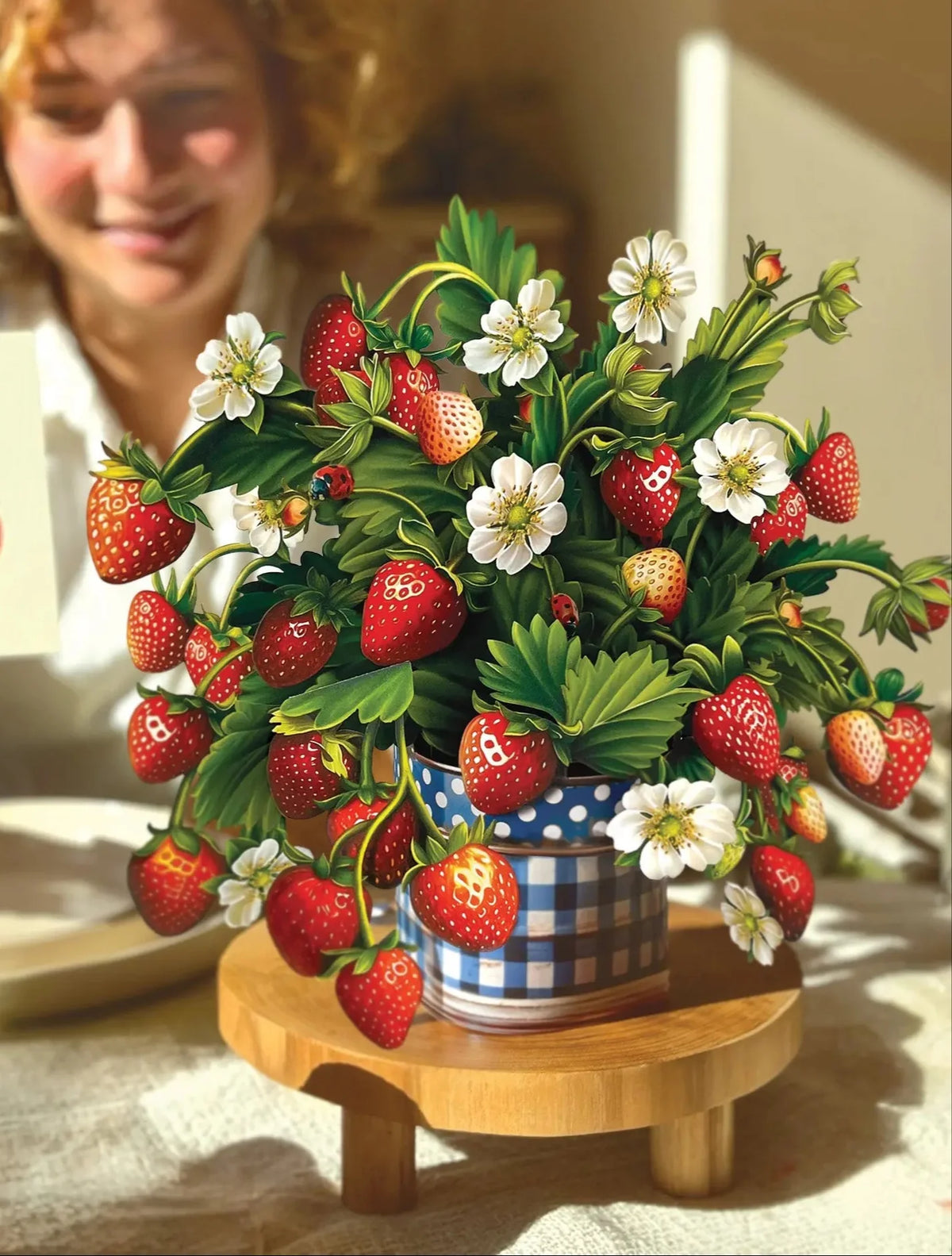 Pop-Up Greeting Card FreshCut Paper