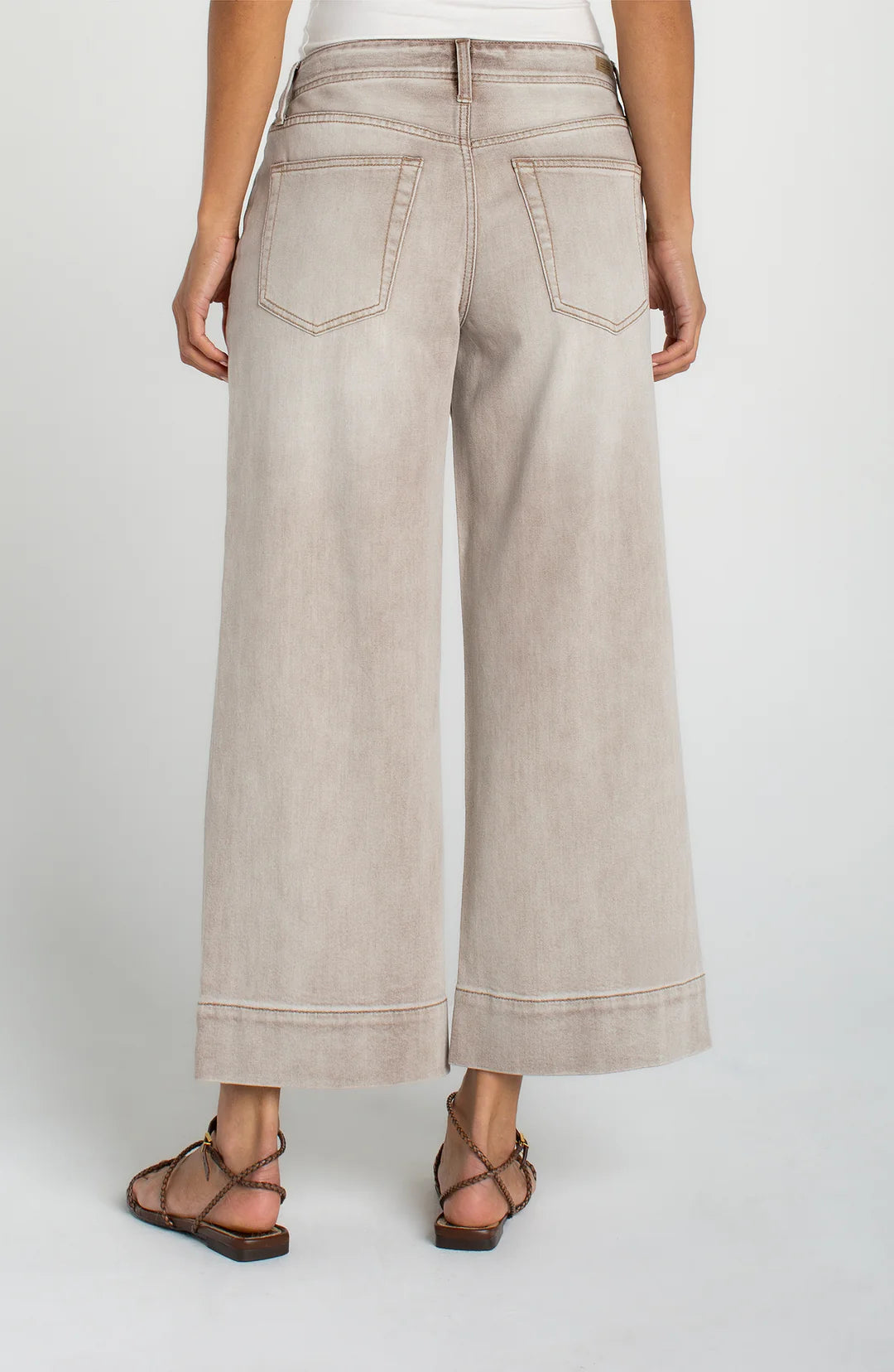 Hannah Weekender Crop Wide Leg Jean