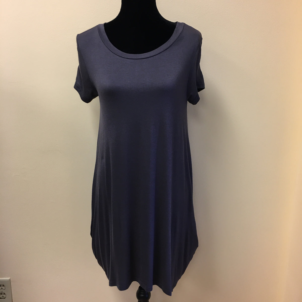 Short Sleeve Scoop Neck Dress