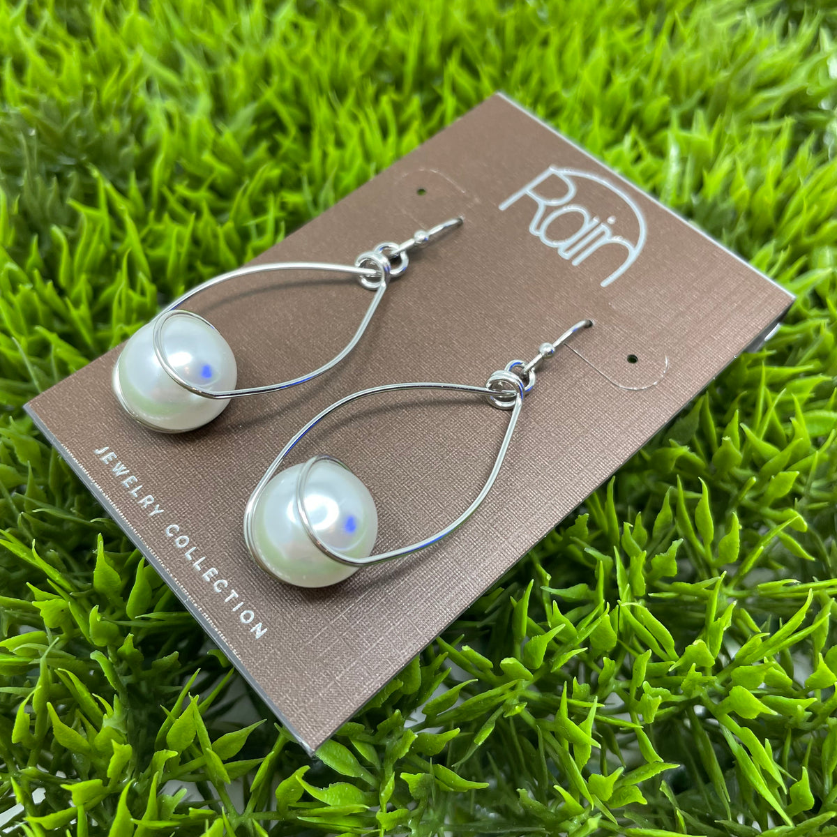 Loopy Pearl Drop Earrings