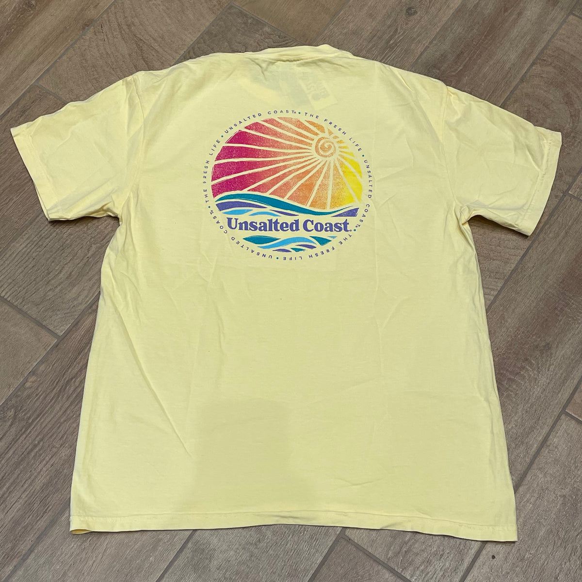 UC Gradient Wave Circle TShirt