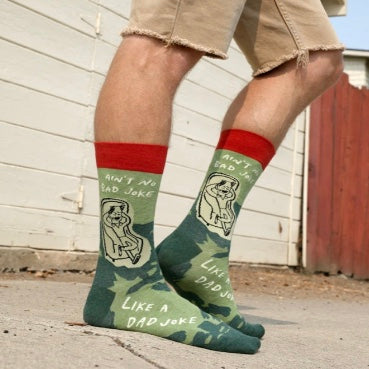 Ain&#39;t No Bad Joke Like A Dad Joke Men&#39;s Socks