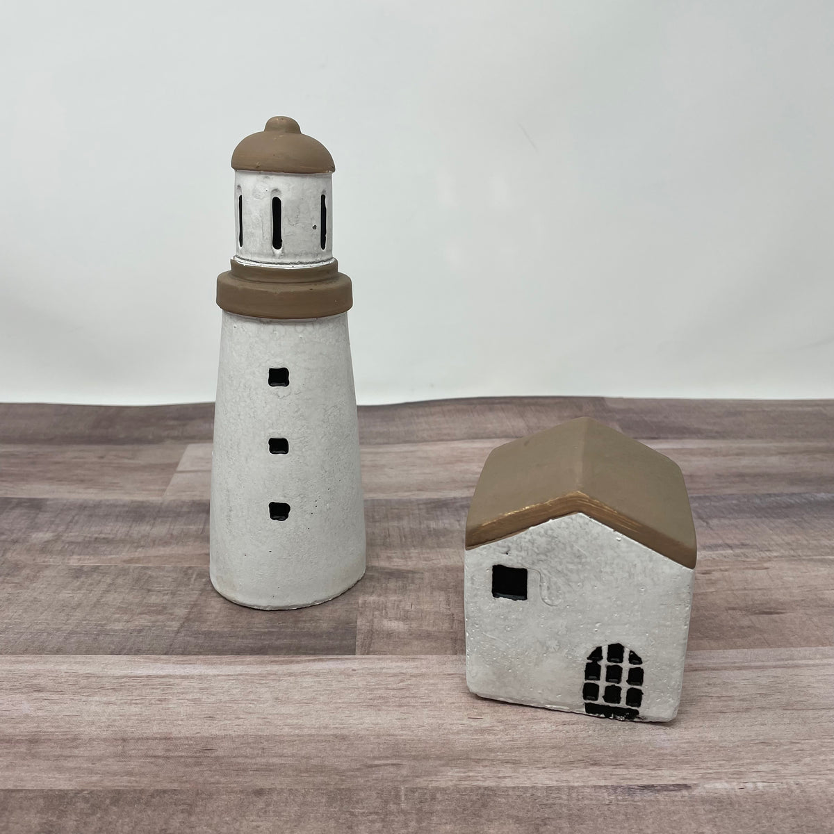 7.1&quot; Cement Lighthouse