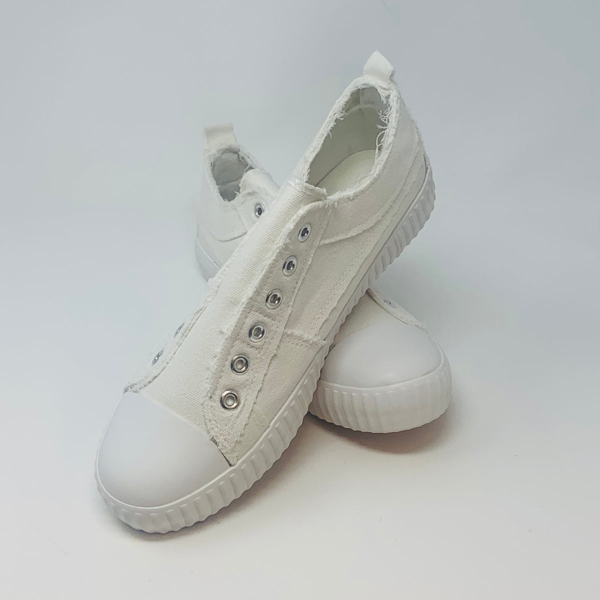 Bentley-75 White Slip On Sneaker