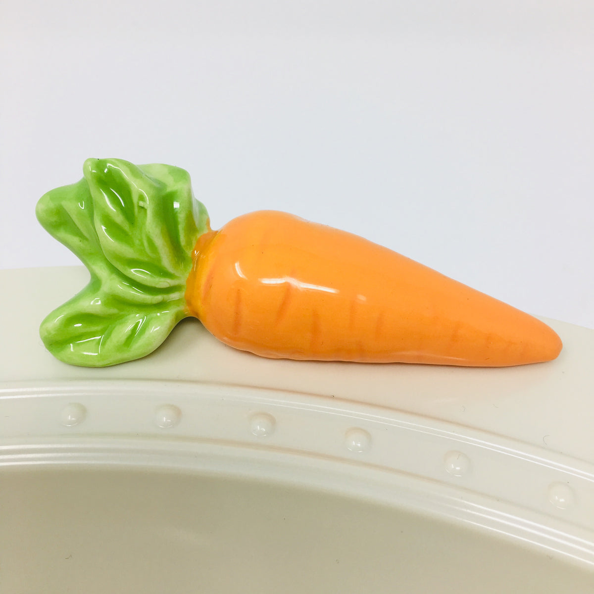 24 Carrots Nora Mini