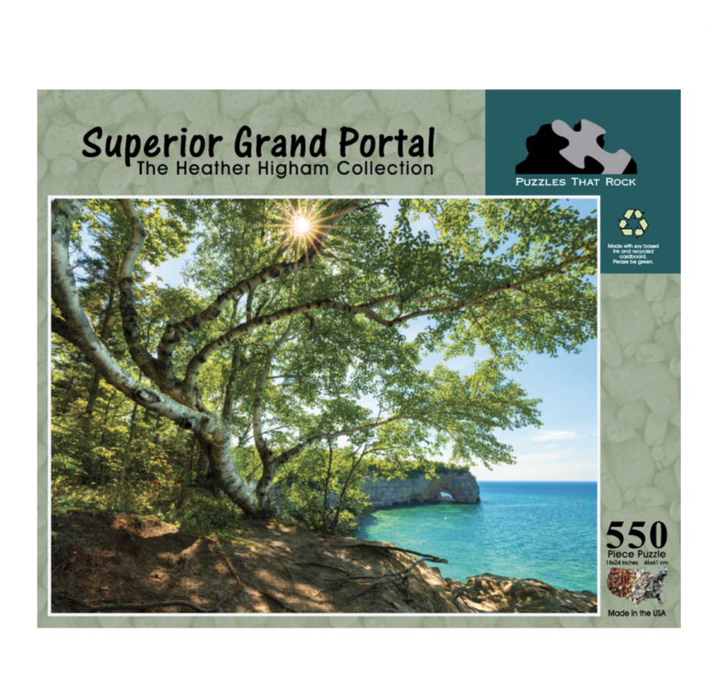 Superior Grand Portal 550 pc Puzzle