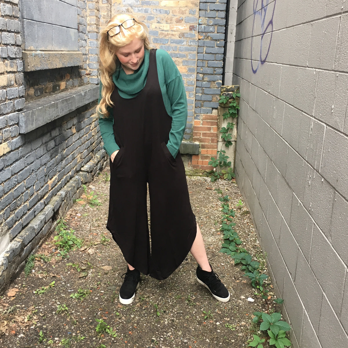 Black Tank Jumper w/ Pockets