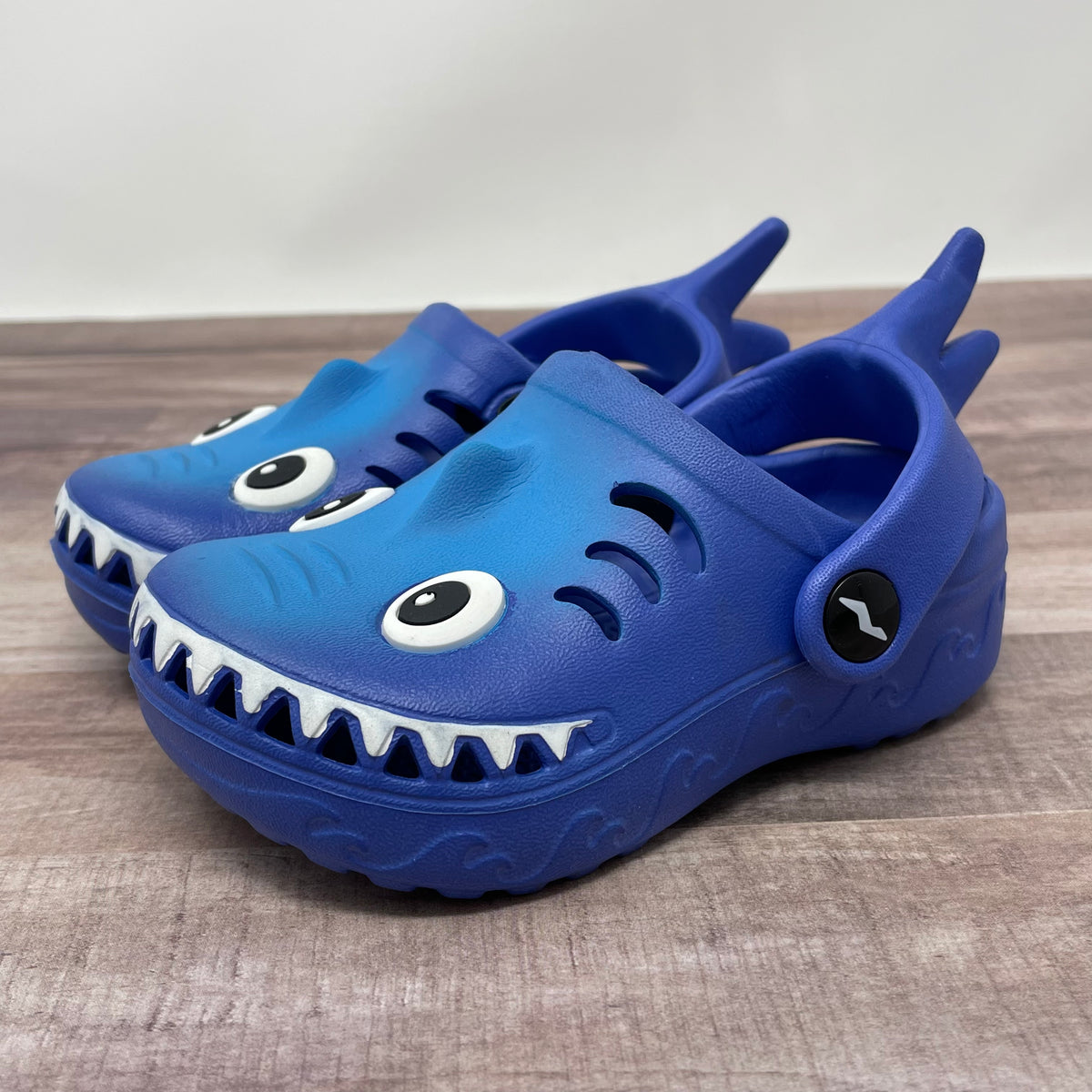 Children&#39;s Summer Slip On Clog Shoes