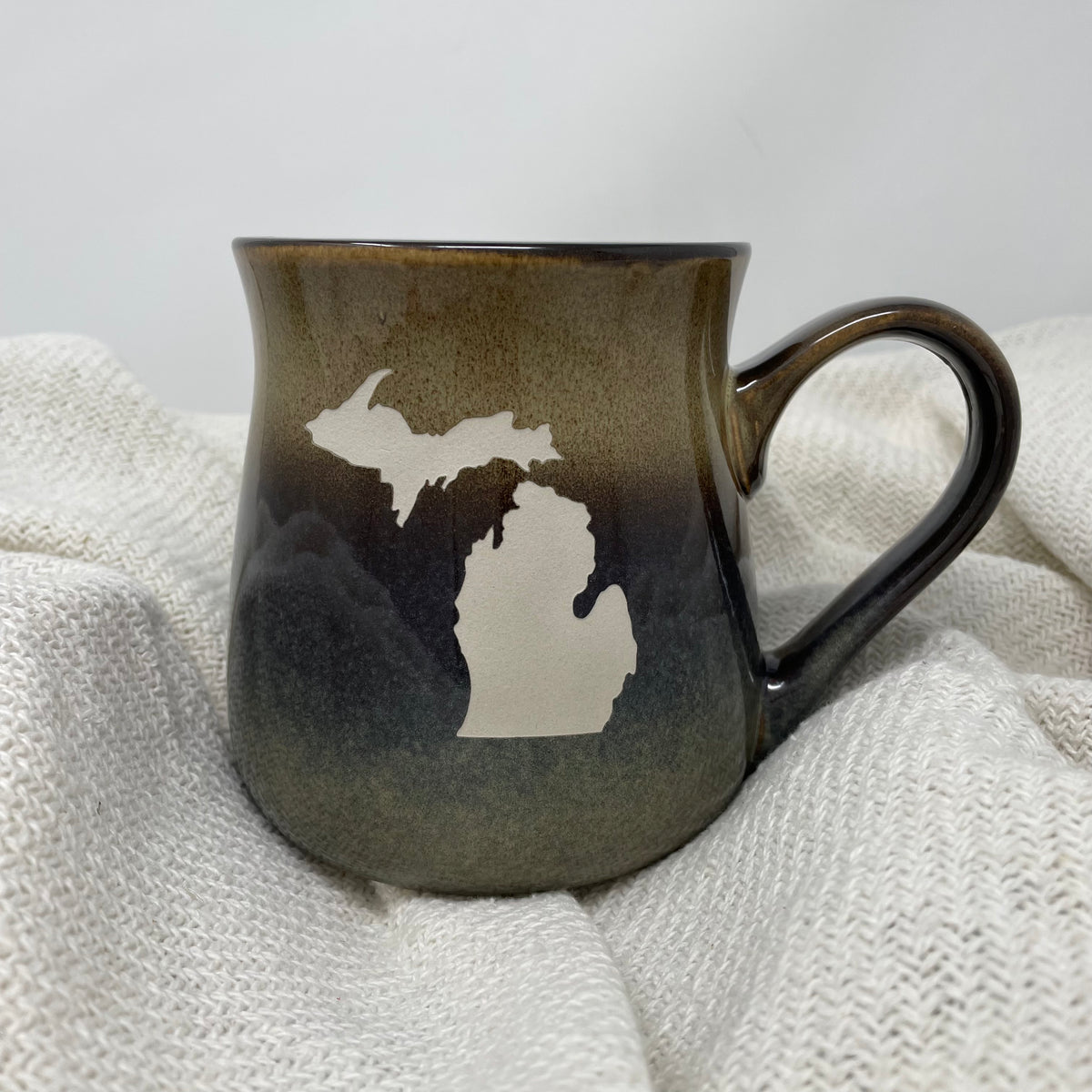 26oz Sandblasted Pottery MI Coffee Mug