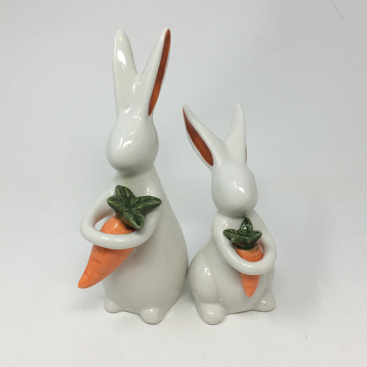 Ceramic Bunny w/ Carrot