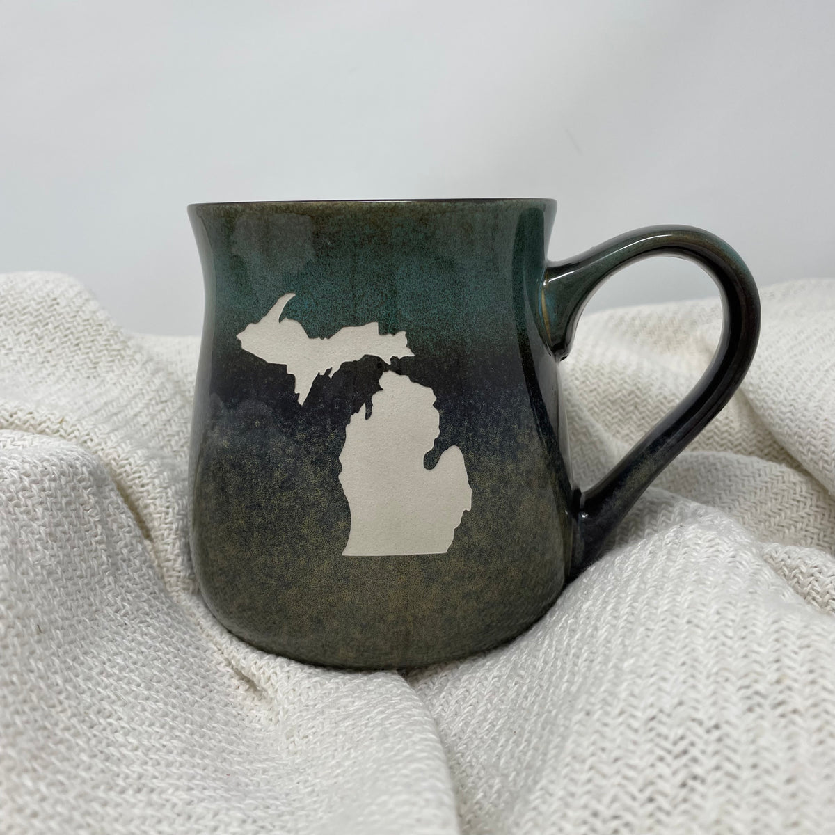 26oz Sandblasted Pottery MI Coffee Mug