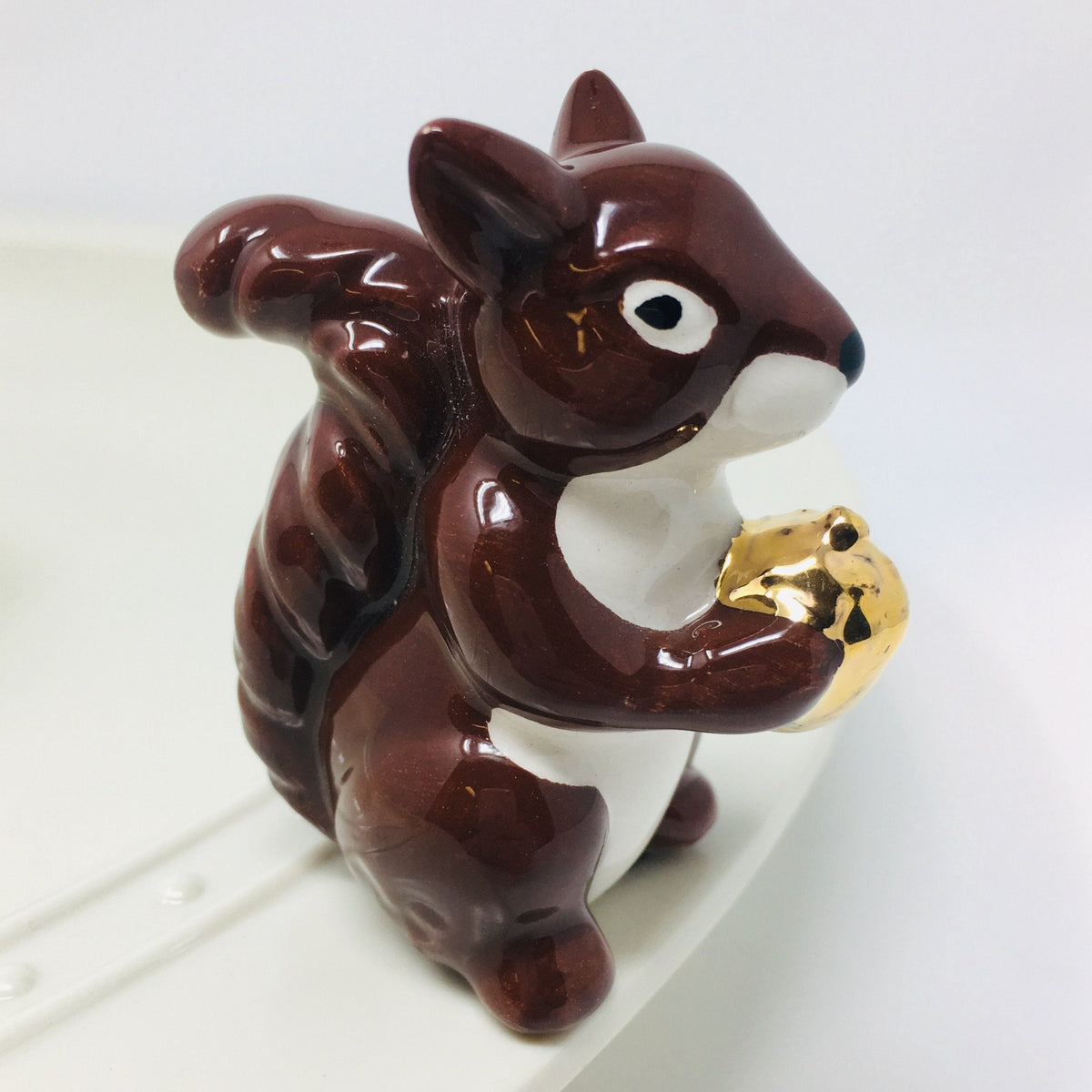 Mr. Squirrel Nora Mini